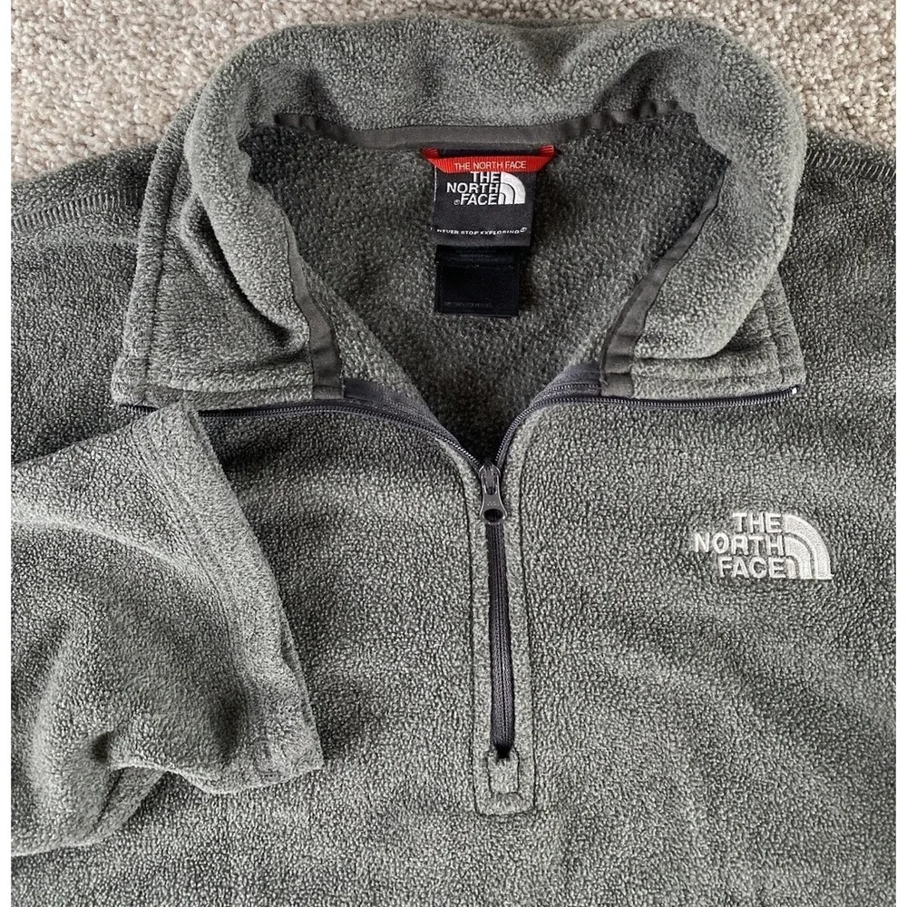 The North Face Fleece Performance Pullover 1/4 Zip Jacket Men M Warm School Prep